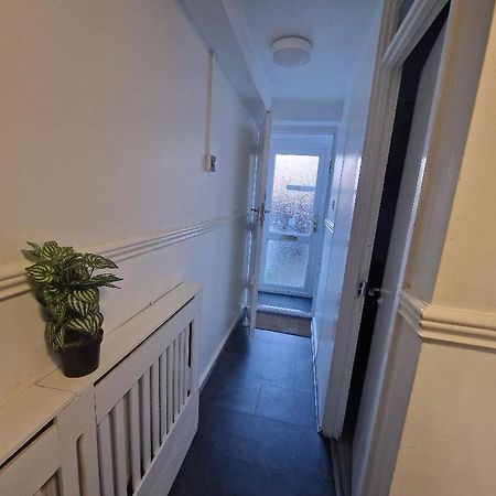 Luxury House, 4 Bedrooms Fully Furnished Londres Exterior foto