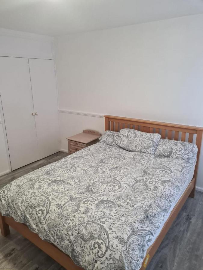 Luxury House, 4 Bedrooms Fully Furnished Londres Exterior foto