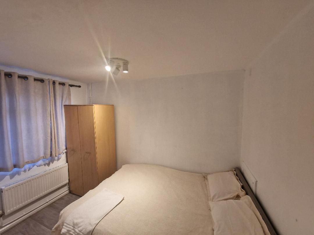 Luxury House, 4 Bedrooms Fully Furnished Londres Exterior foto